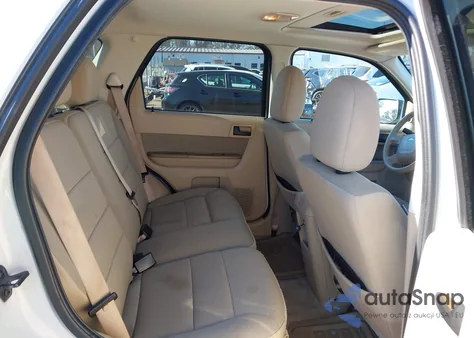 2010 Ford Escape Xlt from USA, damaged, VIN 1FMCU0D77AKD38652